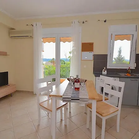 Ykies By Corfuescapes * كانوني