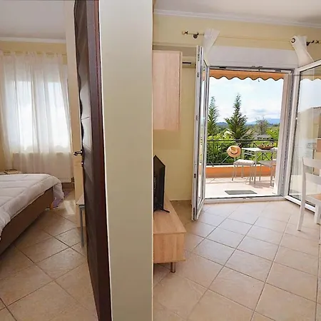 Daire Ykies By Corfuescapes Kanoni (Corfu)